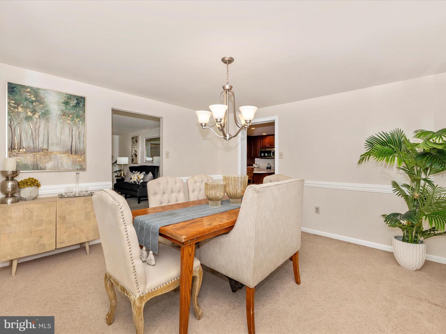 24330 Hilton Pl Property Photo 12