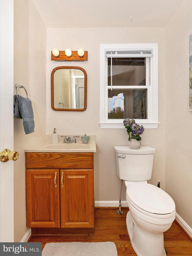 24330 Hilton Pl Property Photo 27