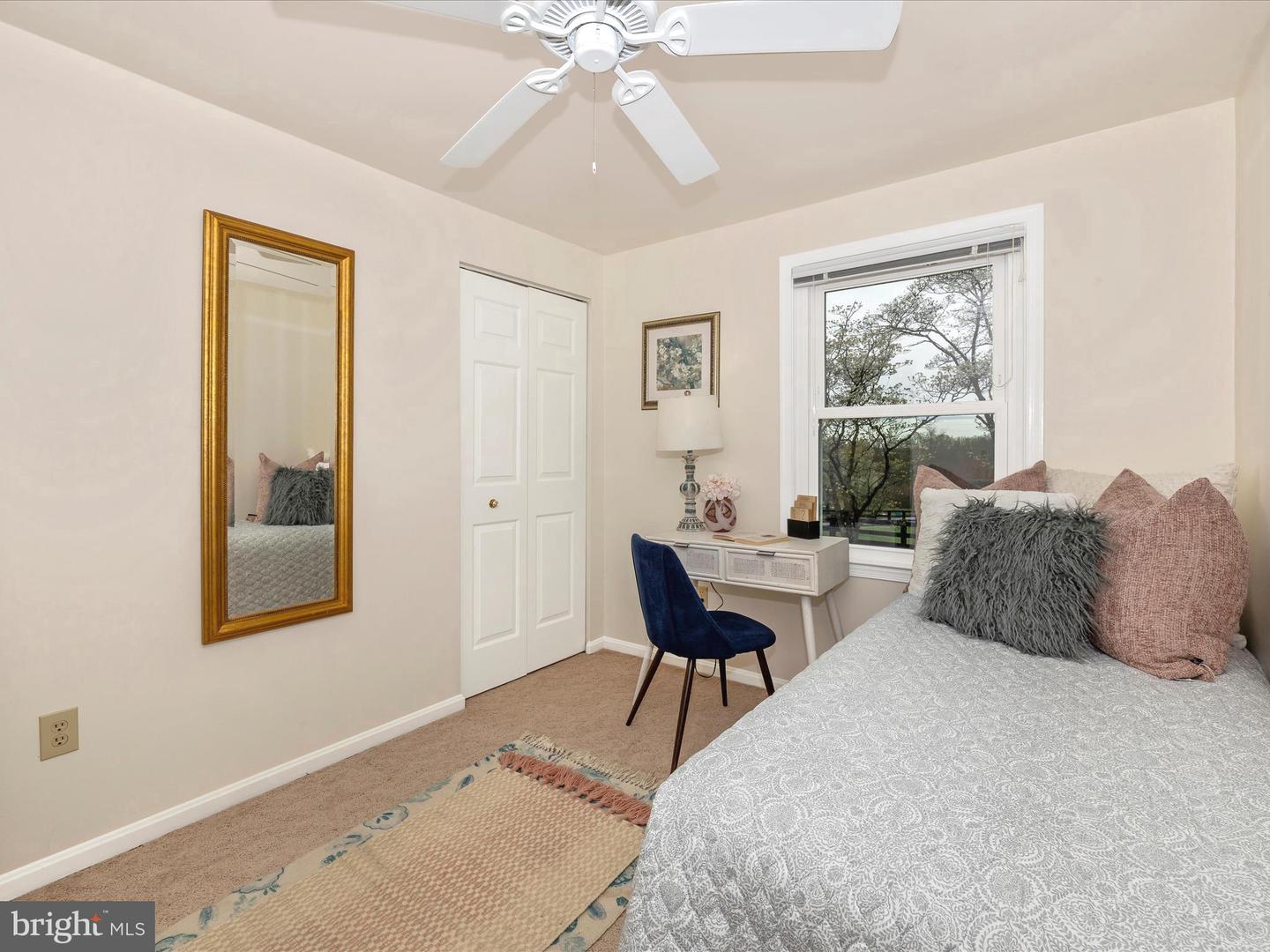 24330 Hilton Pl Property Photo 36