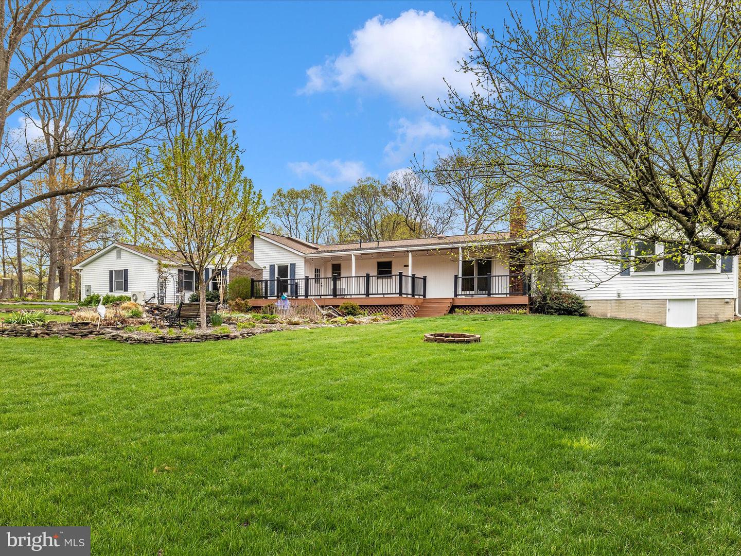 24330 Hilton Pl Property Photo 45