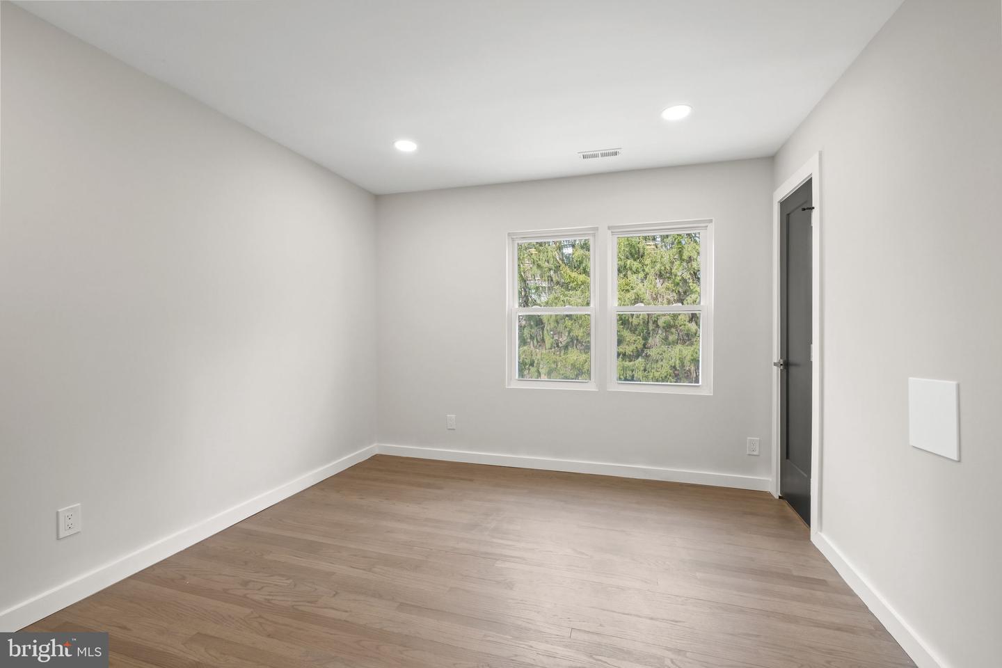 6509 Tilden Ln Property Photo 16
