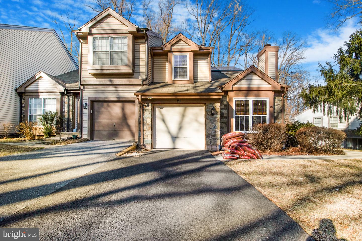 21 Tivoli Lake Ct Property Photo