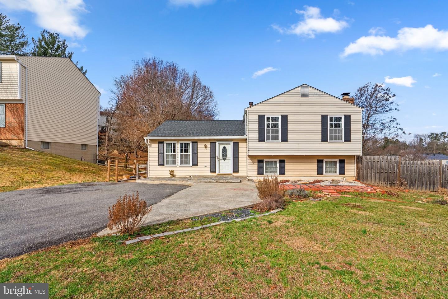 25128 Chimney House Ct Property Photo
