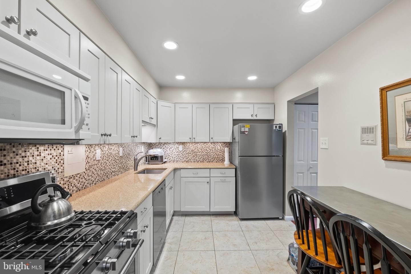 9900 Georgia Ave #27/ 713 Property Photo 14