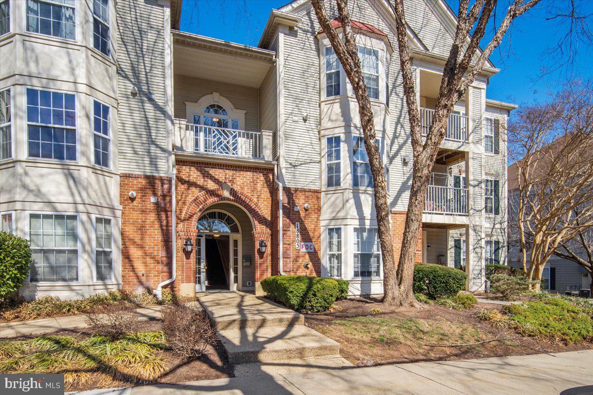 18805 Sparkling Water Dr #7/203 Property Photo