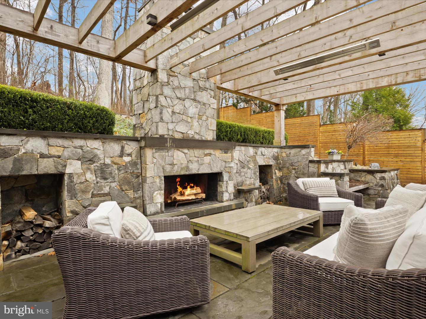 6307 Crathie Ln Property Photo 1
