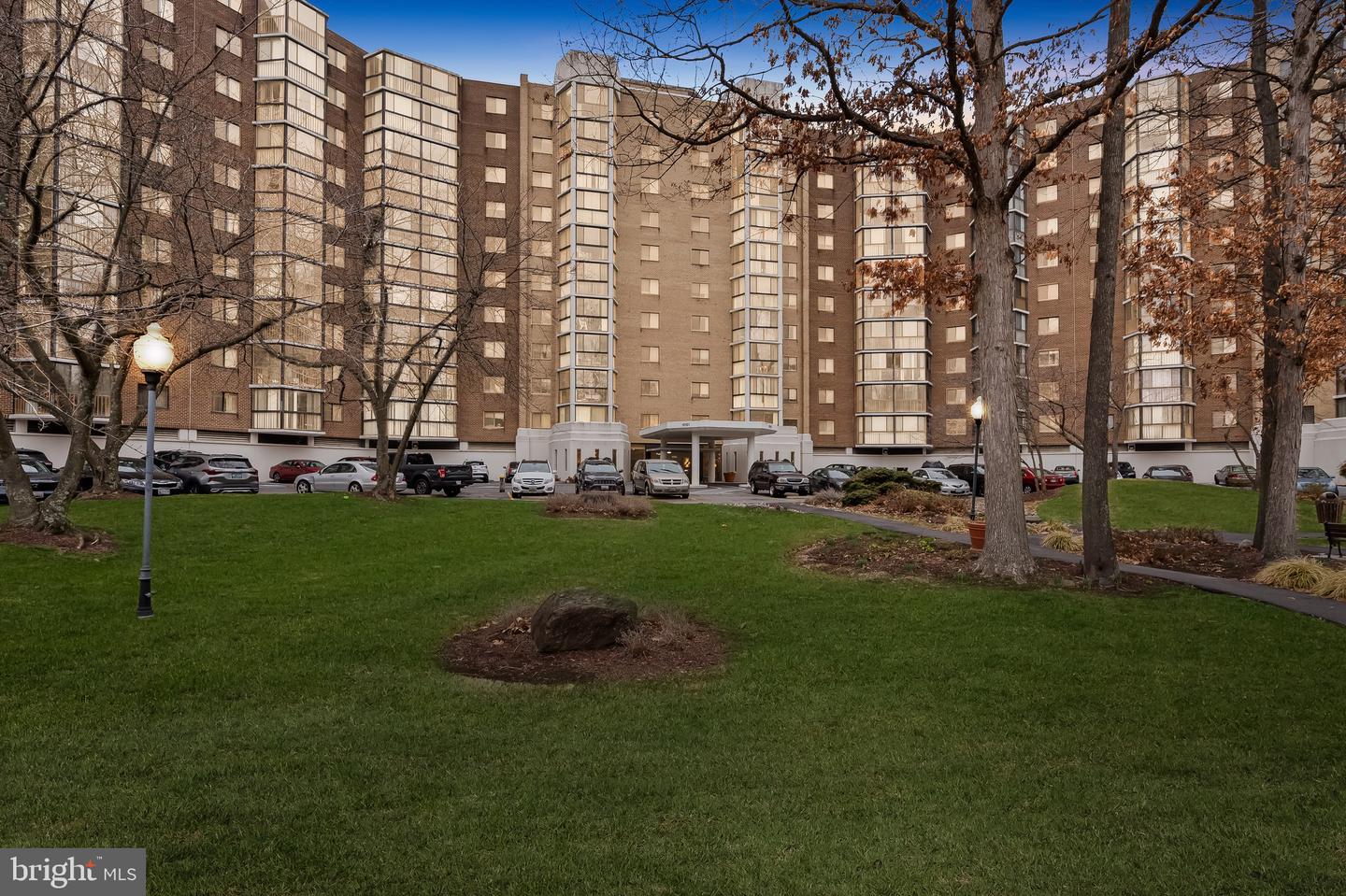 15101 Interlachen Dr #1-126 Property Photo