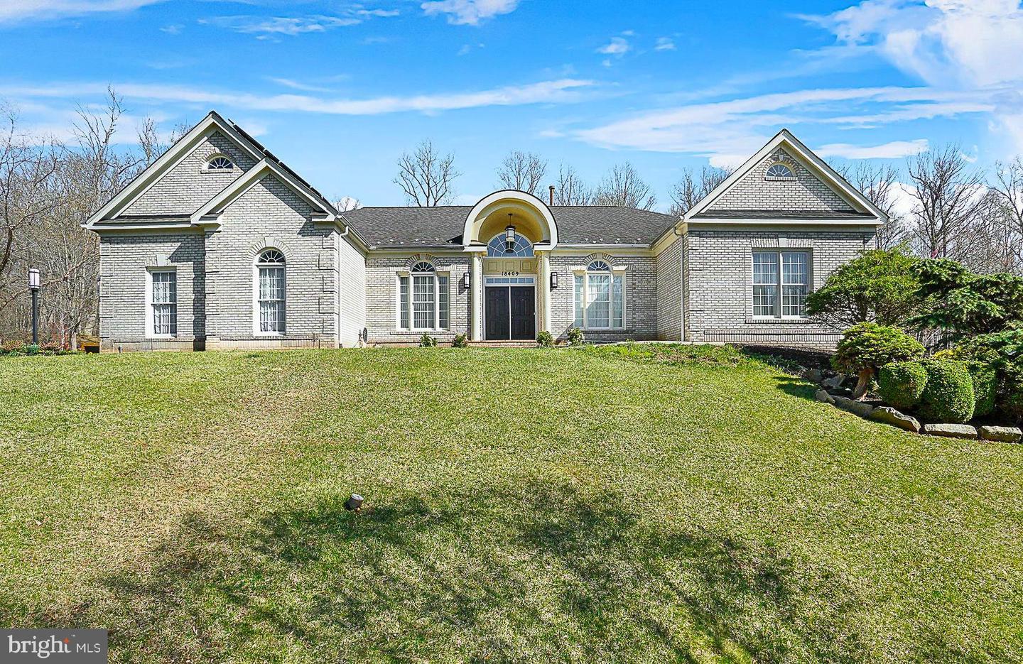 18409 Mckernon Way Property Photo 4