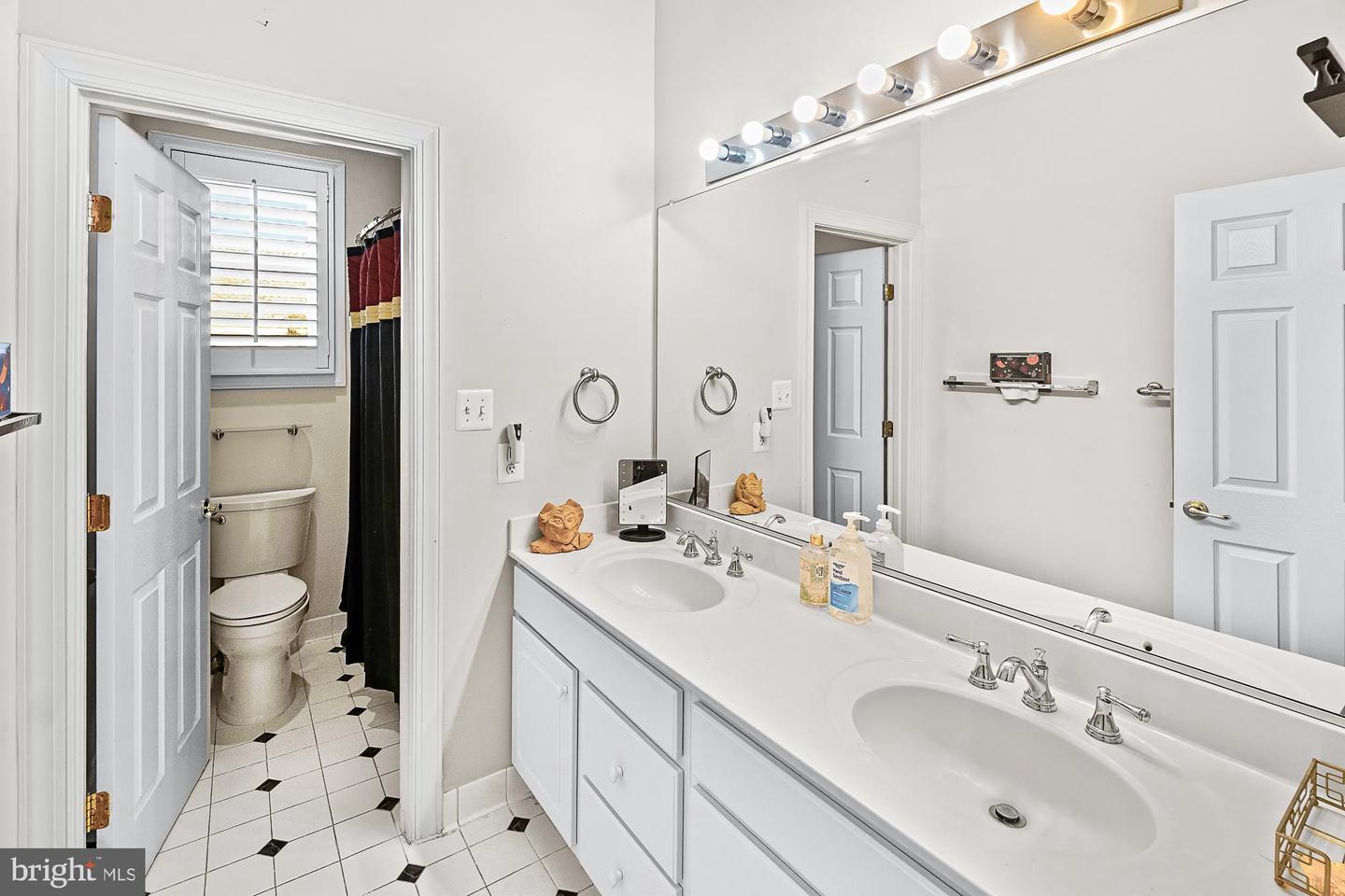18409 Mckernon Way Property Photo 55