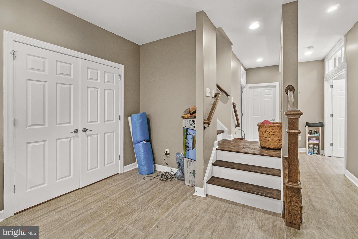 18409 Mckernon Way Property Photo 56