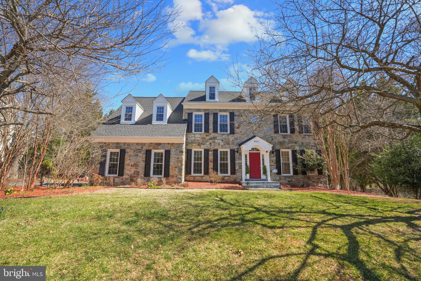 Ashton Real Estate Listings Main Image