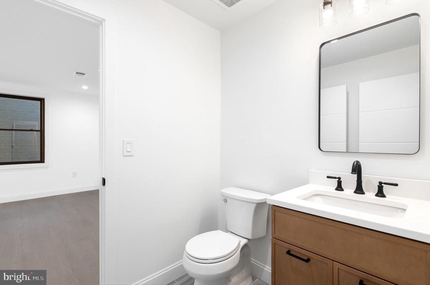 6921 Granby St Property Photo 36