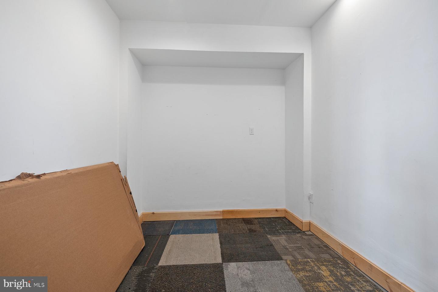 4910 Cushing Dr Property Photo 42