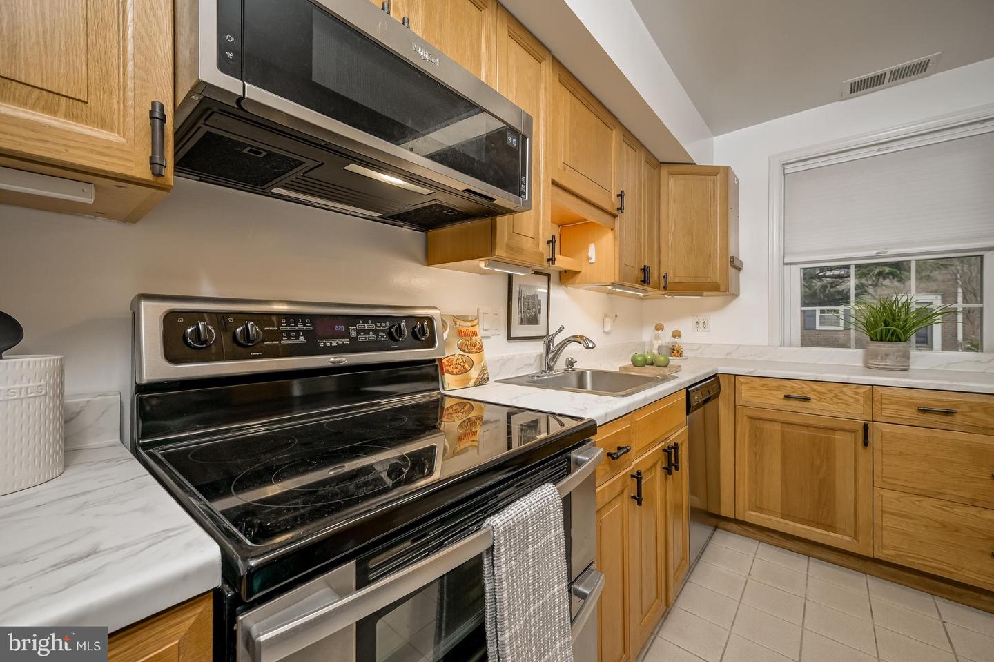 532 Azalea Dr #44 Property Photo 8