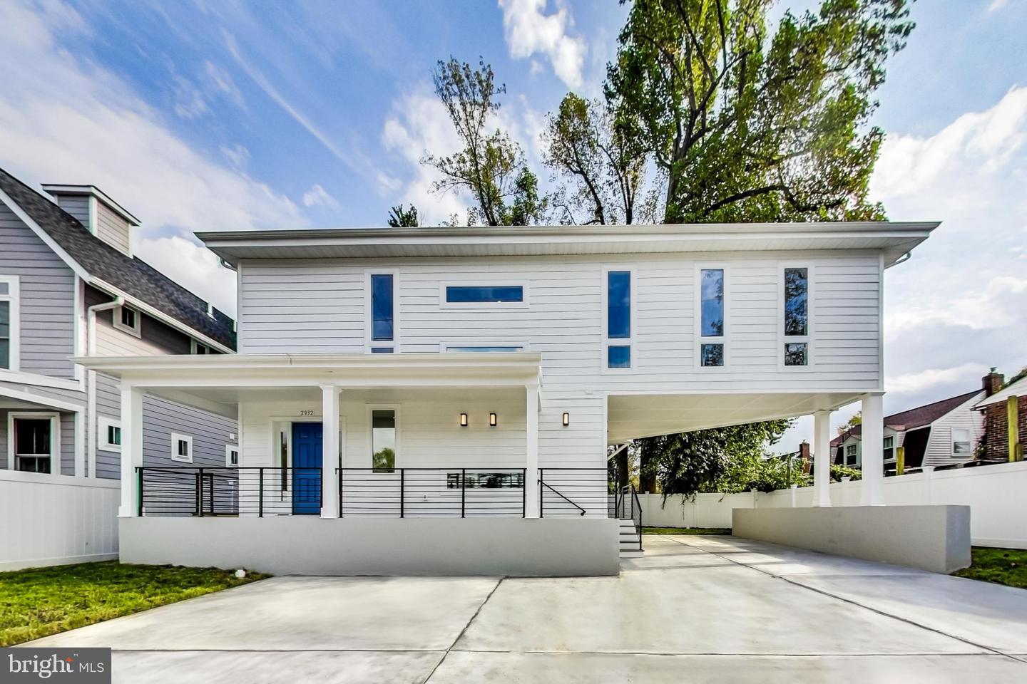 2932 University Blvd W Property Photo 1