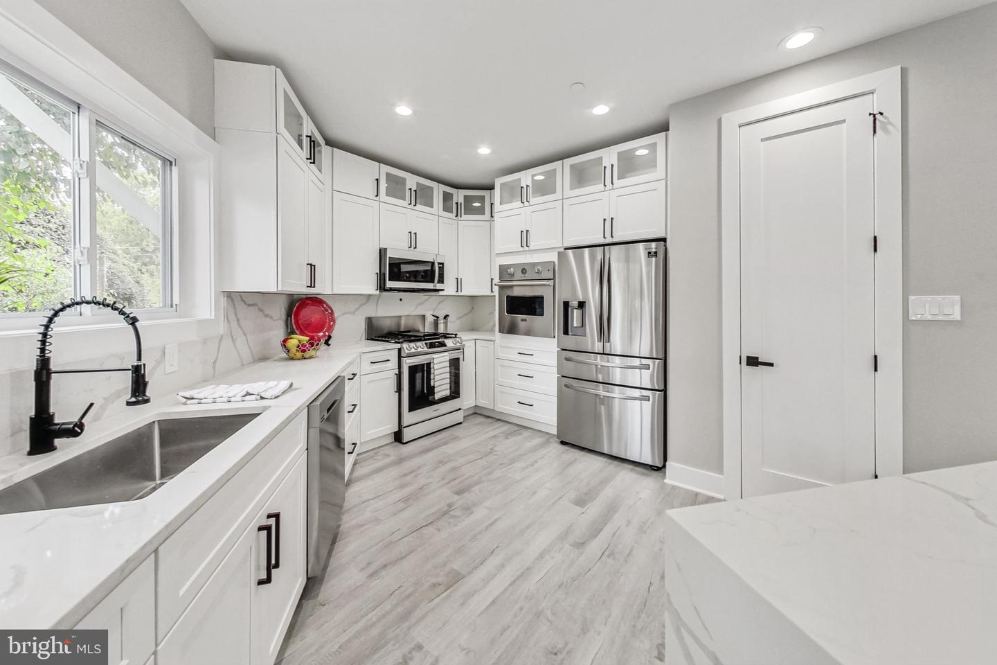 2932 University Blvd W Property Photo 12