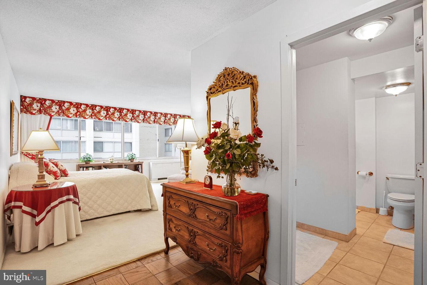 5500 Friendship Blvd #1423n & 1424n Property Photo 19