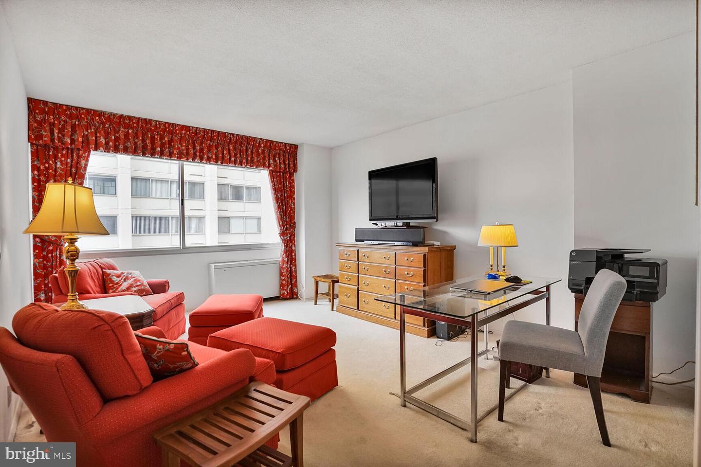 5500 Friendship Blvd #1423n & 1424n Property Photo 24