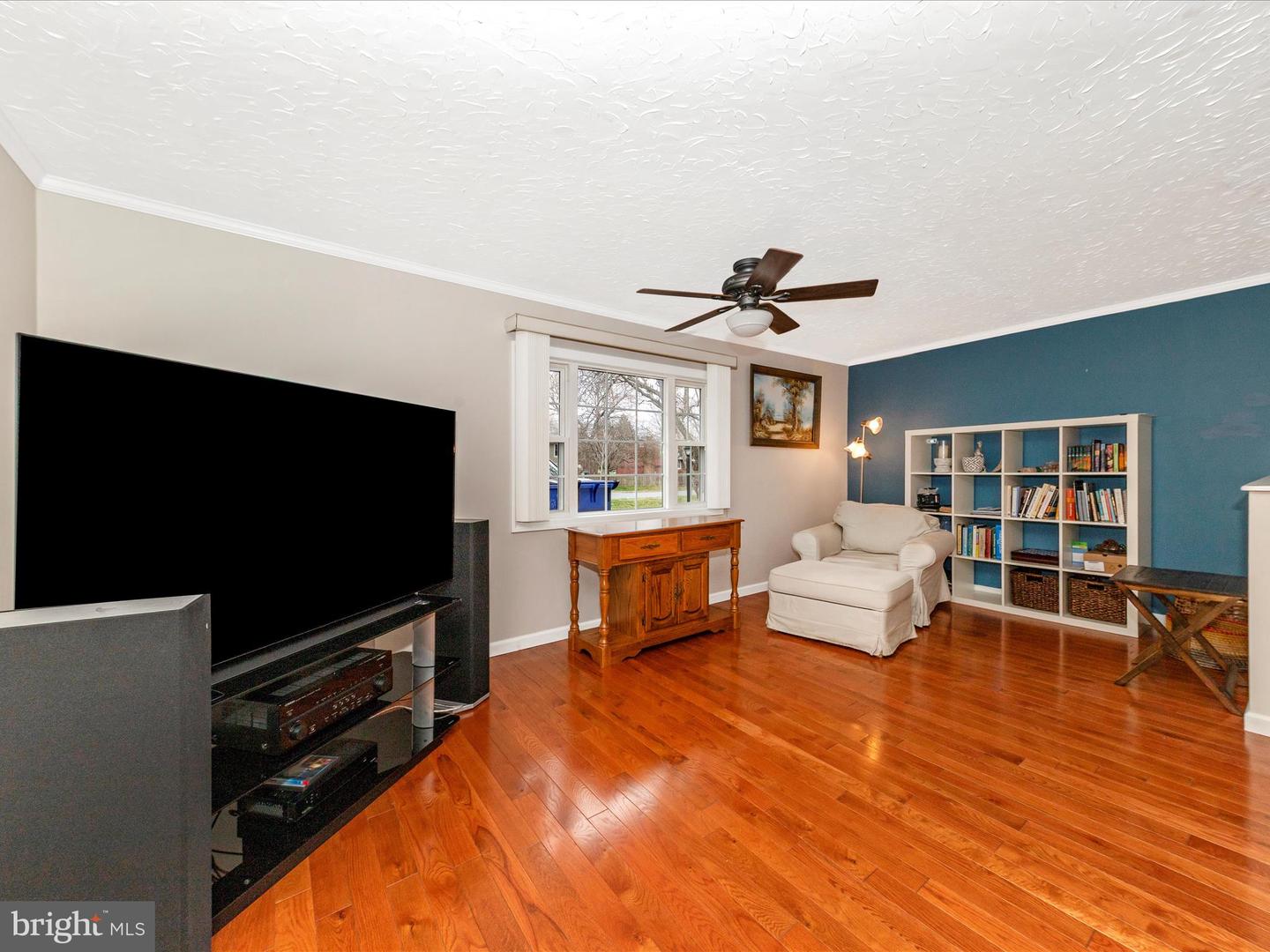 19005 Dowden Cir Property Photo 17