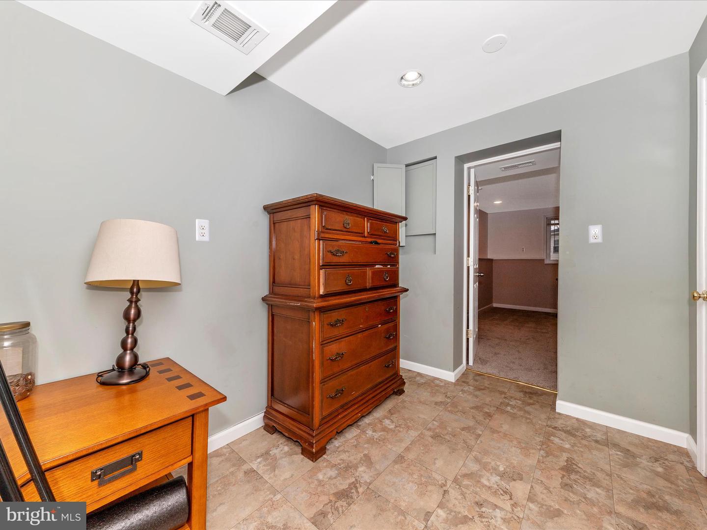19005 Dowden Cir Property Photo 33