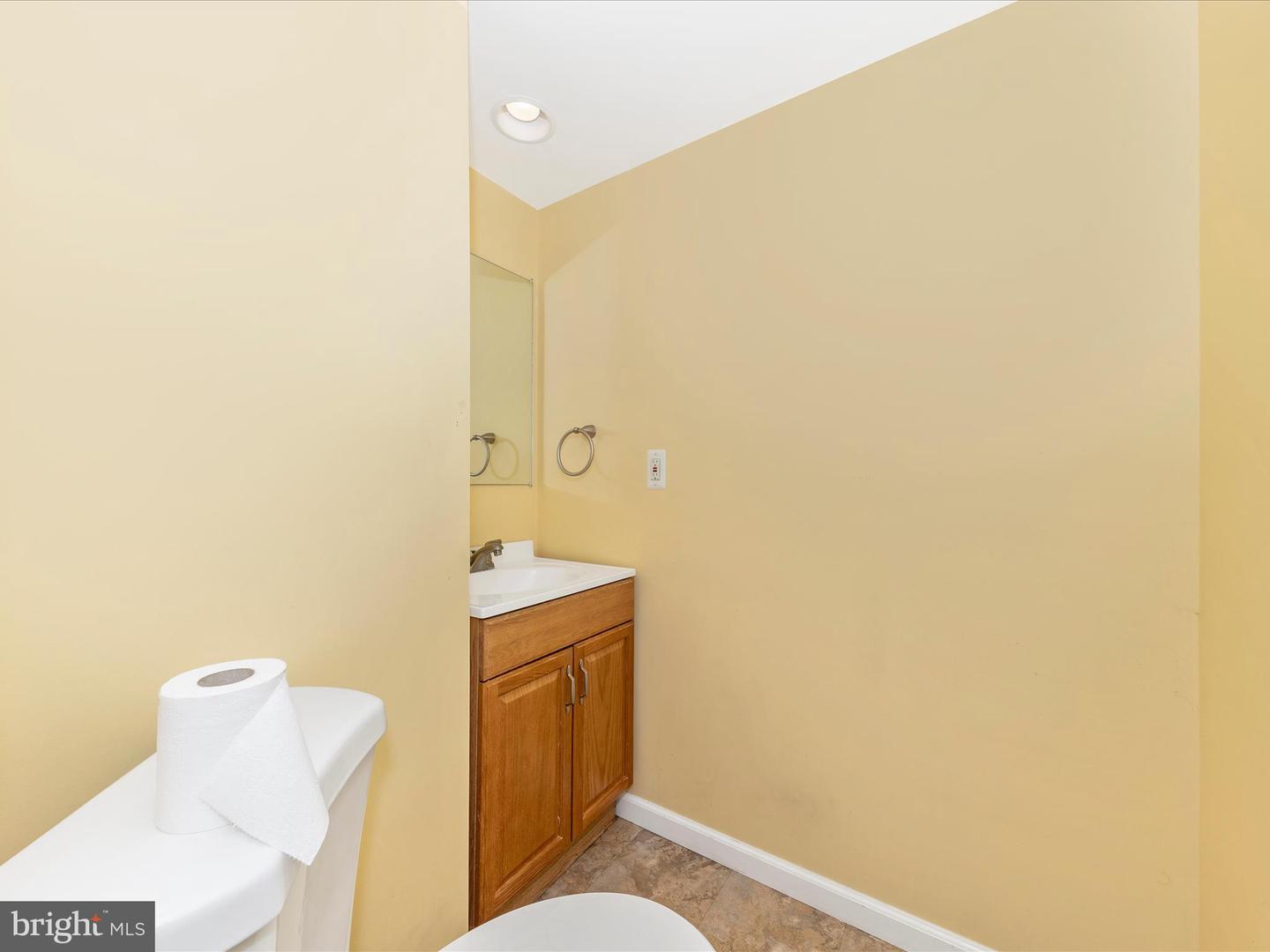 19005 Dowden Cir Property Photo 34