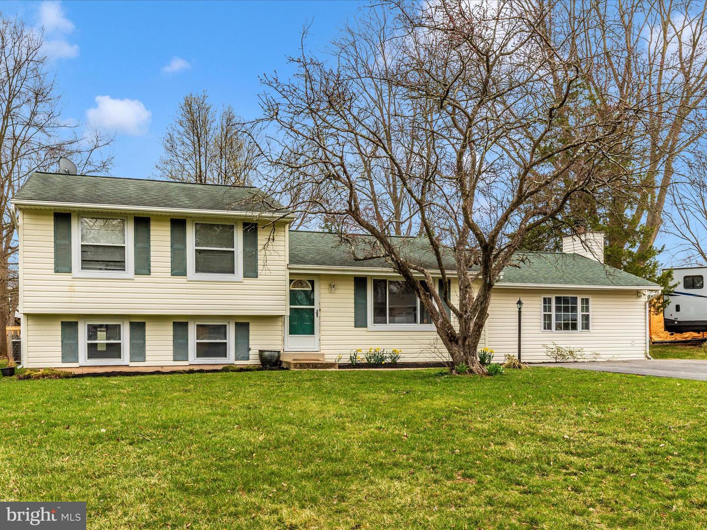 19005 Dowden Cir Property Photo 41