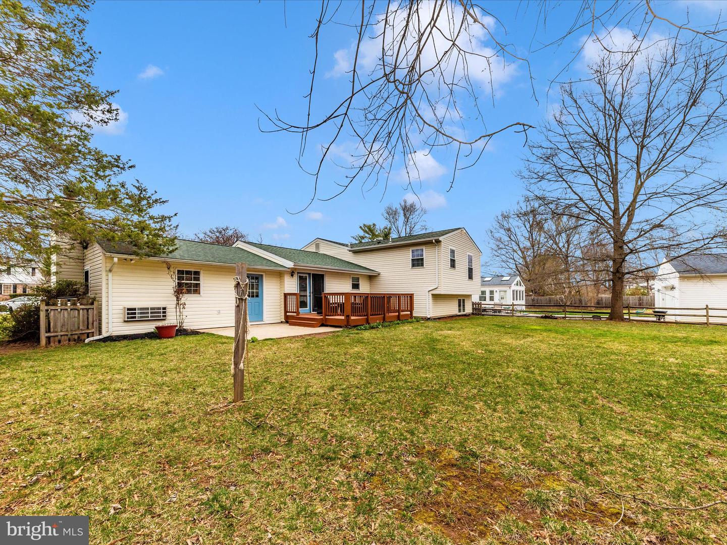 19005 Dowden Cir Property Photo 44