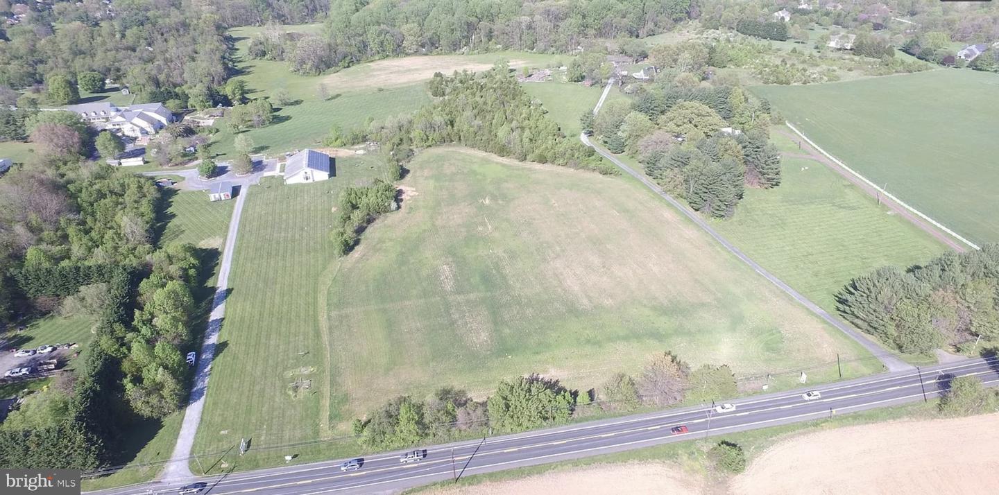 Darnestown Rd Property Photo 6