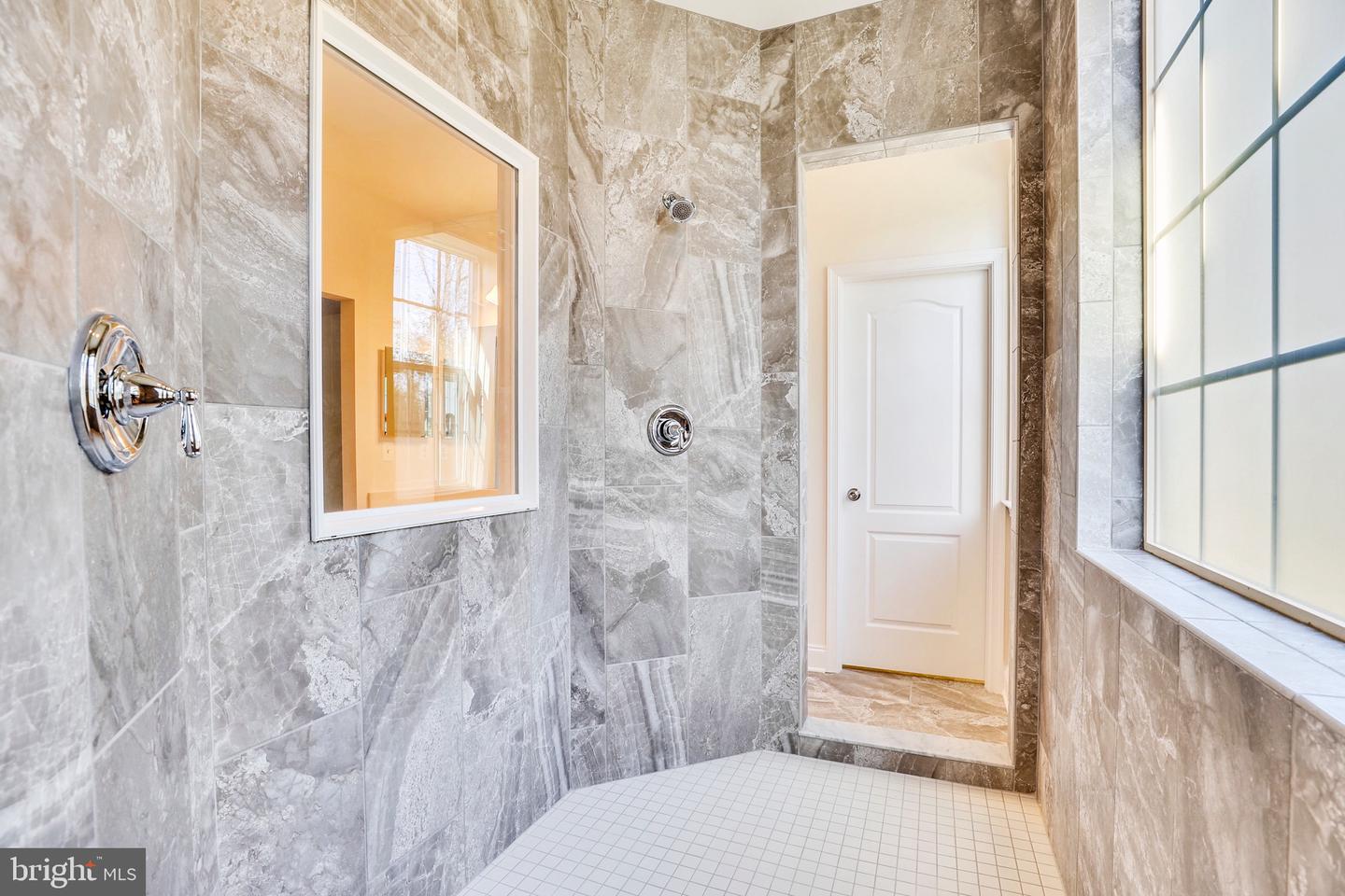 Darnestown Rd Property Photo 23