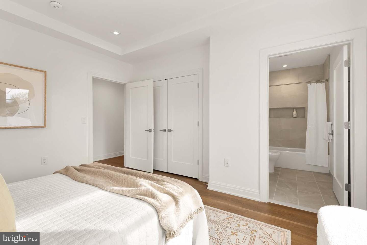 8551 Connecticut Ave #302 Property Photo 28