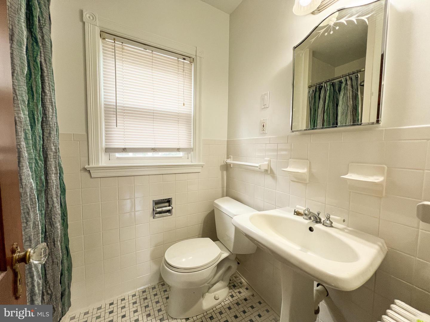 1004 Noyes Dr S Property Photo 15