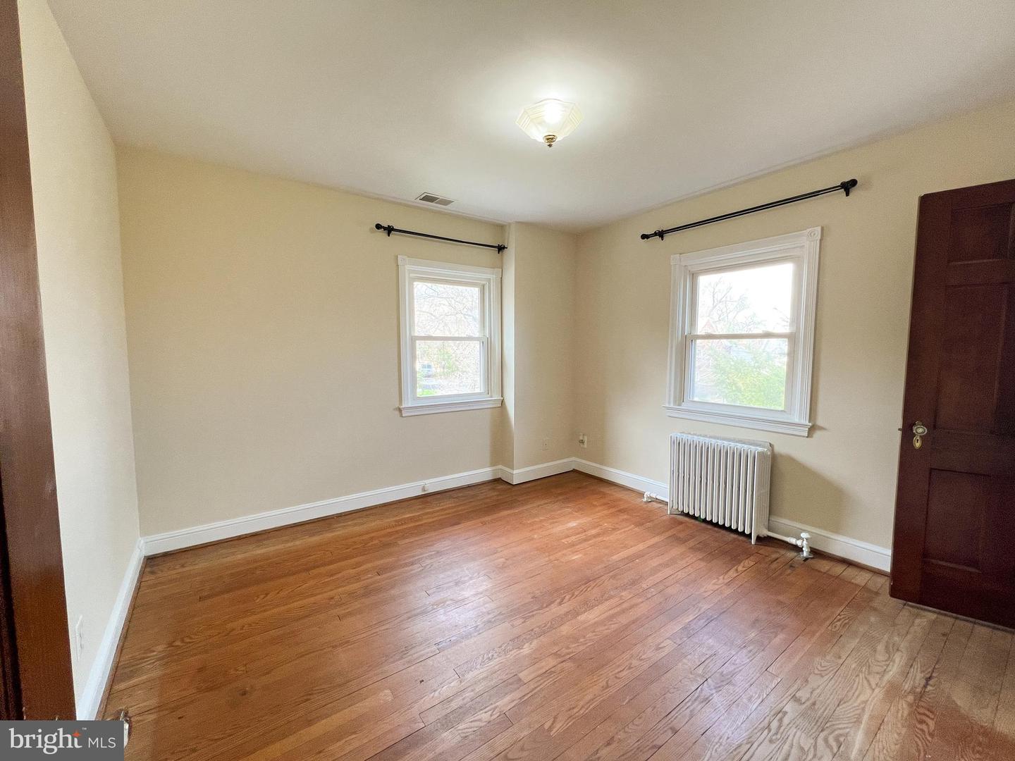 1004 Noyes Dr S Property Photo 19