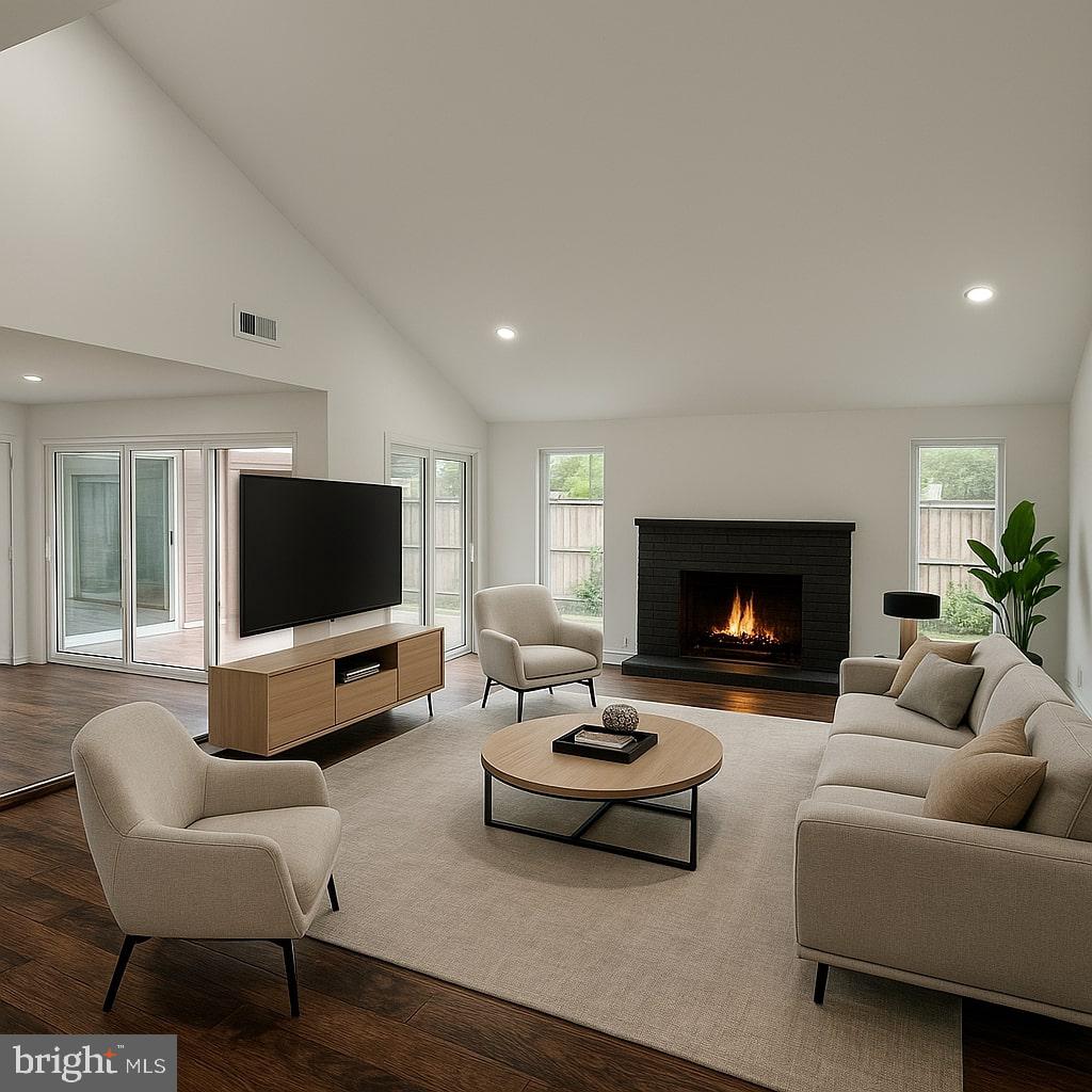 19117 Brooke Grove Ct Property Photo 6