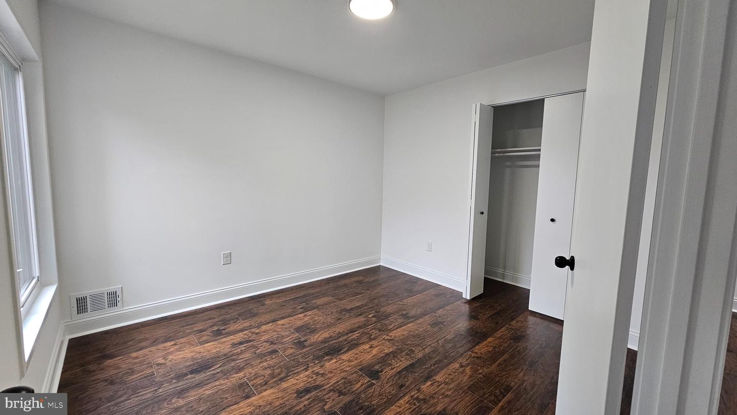 19117 Brooke Grove Ct Property Photo 25