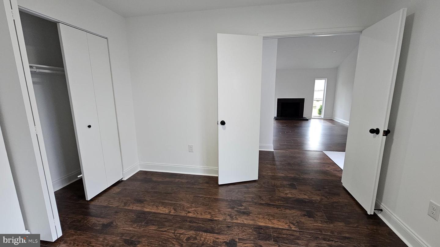 19117 Brooke Grove Ct Property Photo 26