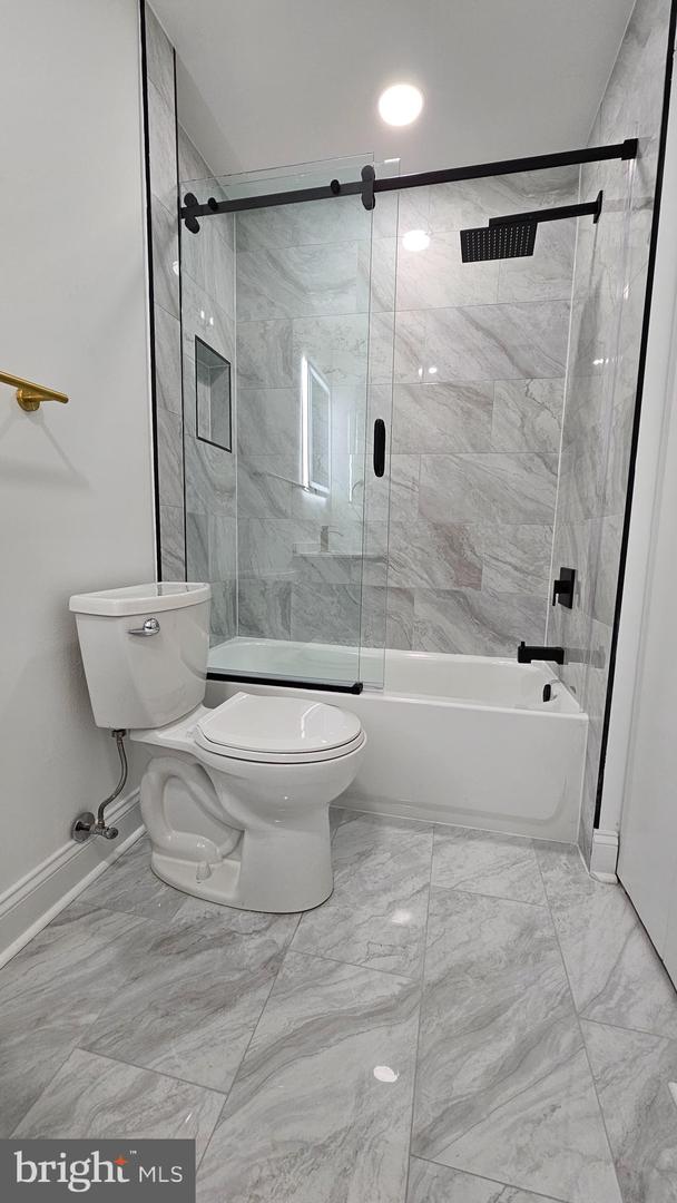 19117 Brooke Grove Ct Property Photo 28