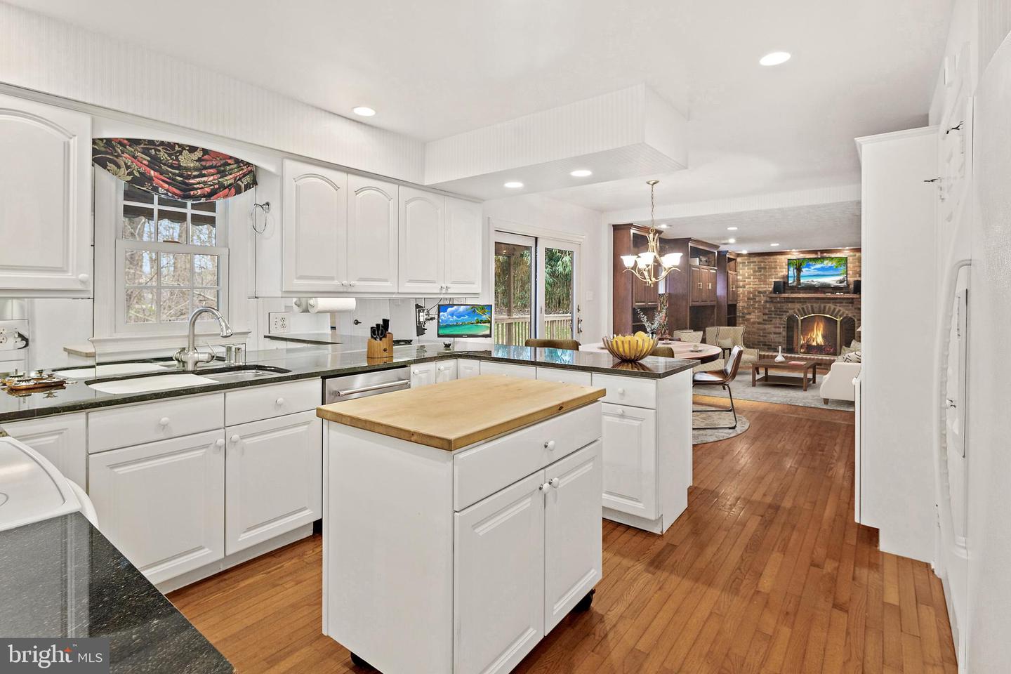 13504 Anndyke Pl Property Photo 10