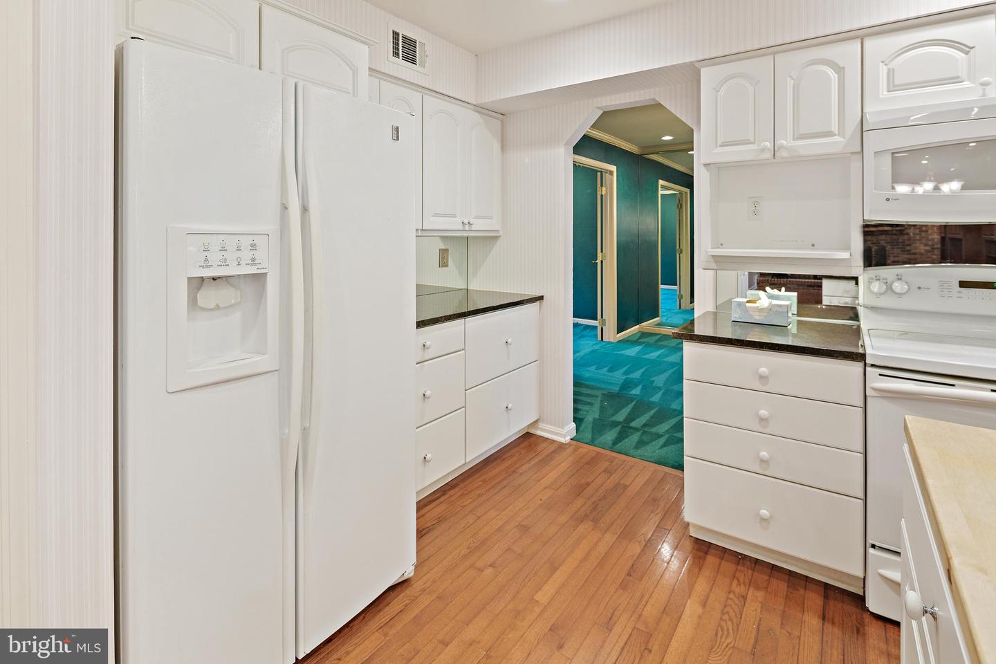 13504 Anndyke Pl Property Photo 11