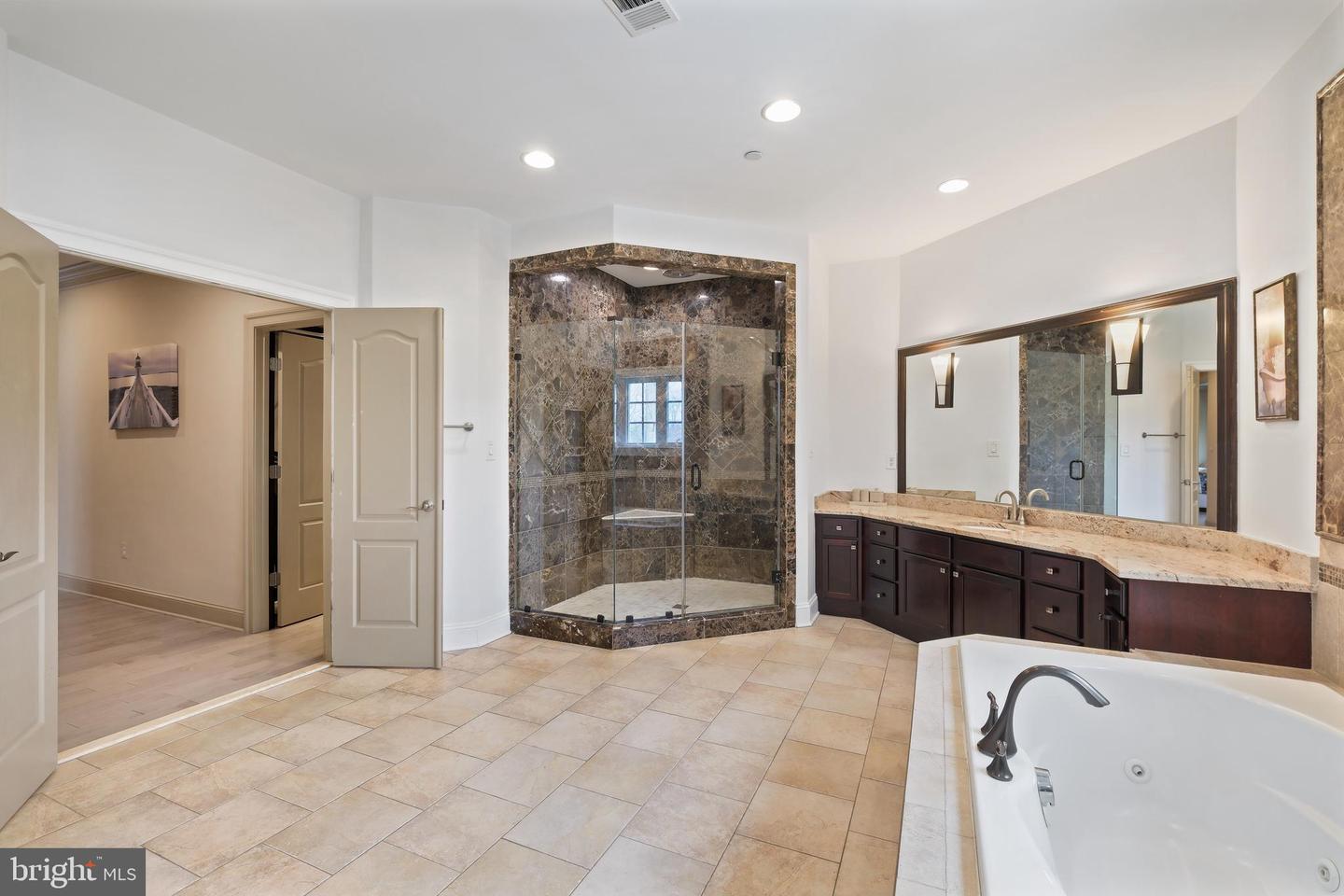 11564 W Hill Dr Property Photo 31