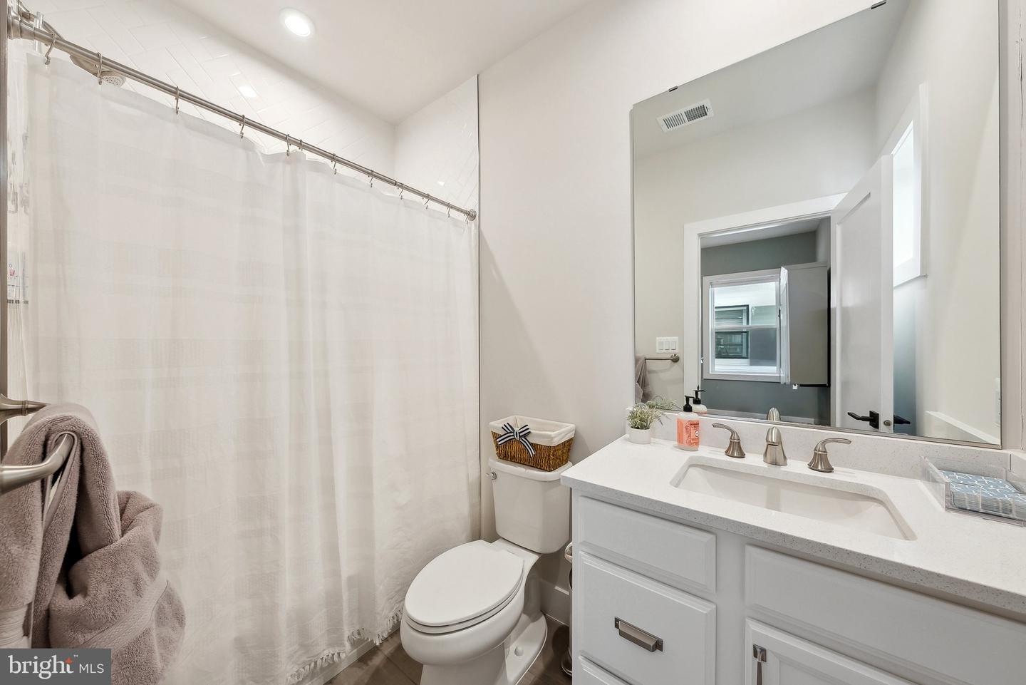 13910 Scout Ln Property Photo 38