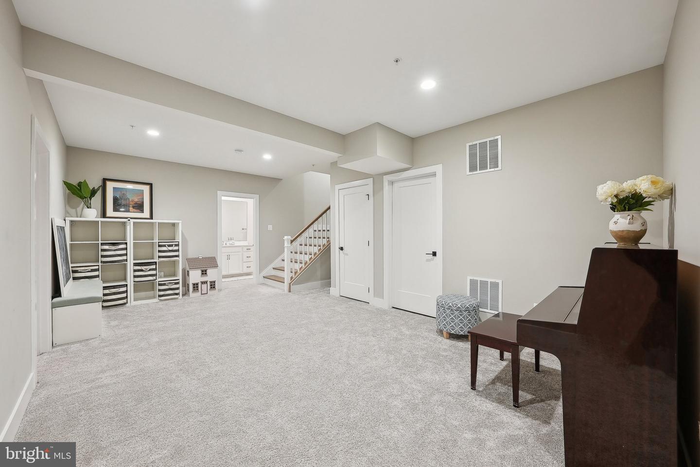 13910 Scout Ln Property Photo 42