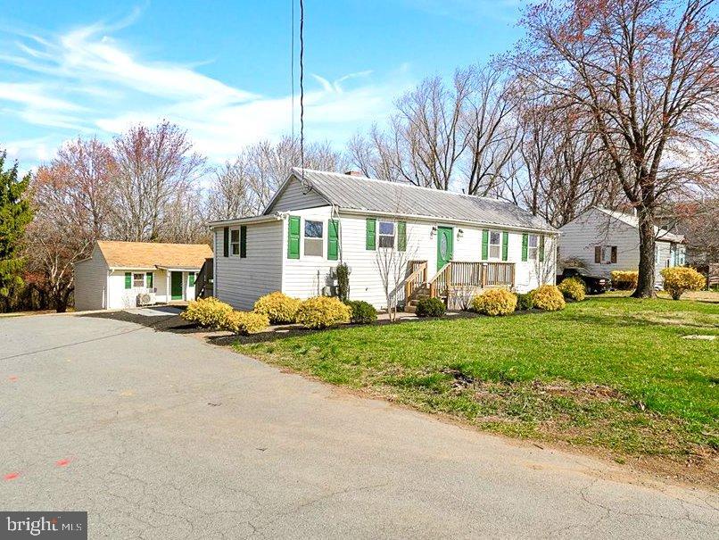 22310 Clarksburg Rd Property Photo 1