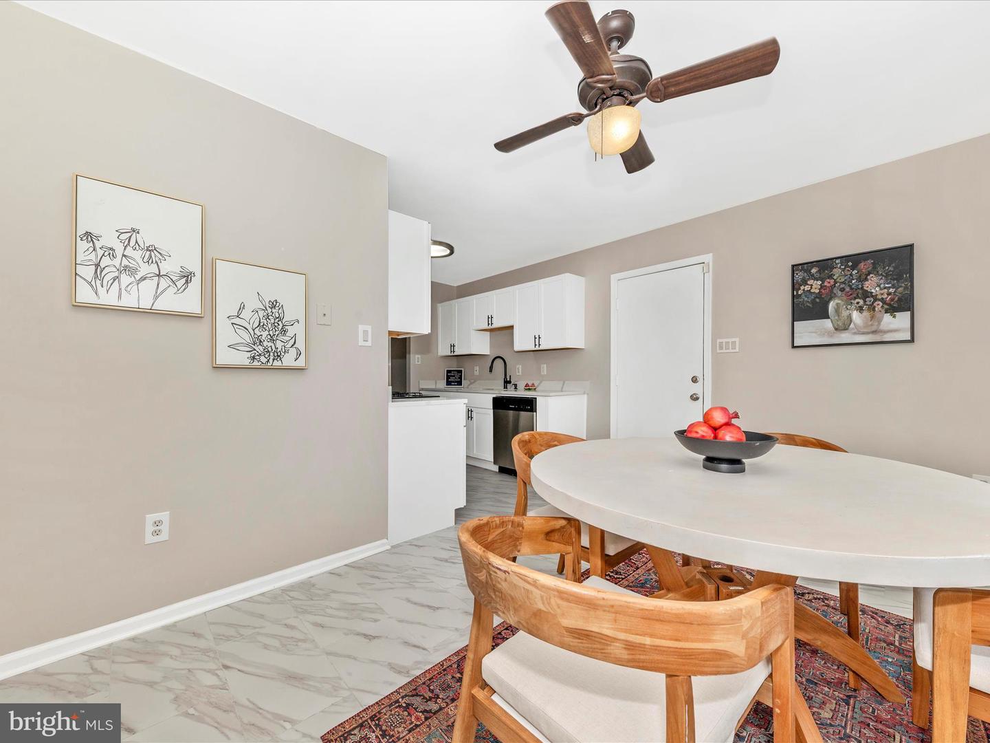 8400 Mountain Laurel Ln Property Photo 12