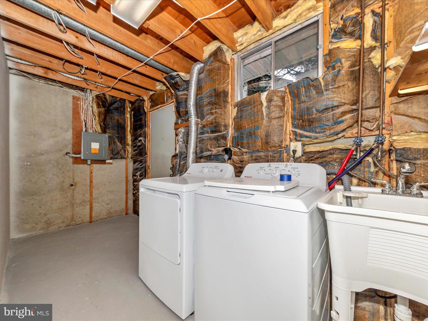 8400 Mountain Laurel Ln Property Photo 29