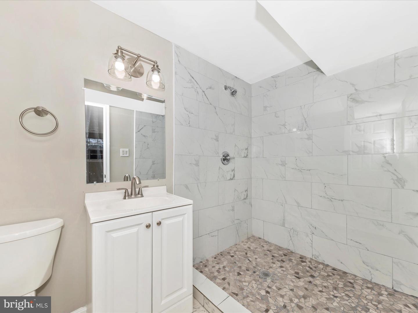 8400 Mountain Laurel Ln Property Photo 30