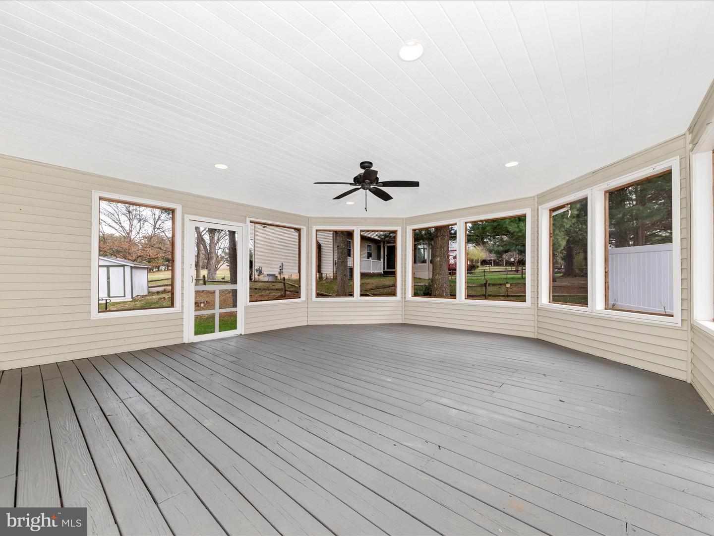8400 Mountain Laurel Ln Property Photo 31
