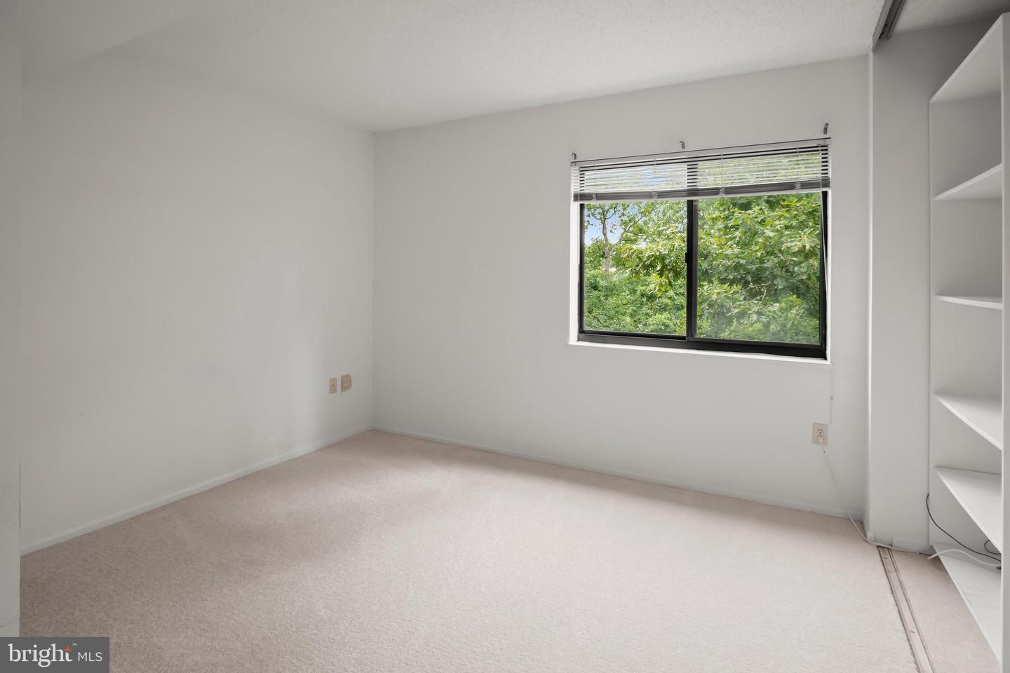 15101 Interlachen Dr #1-618 Property Photo 13