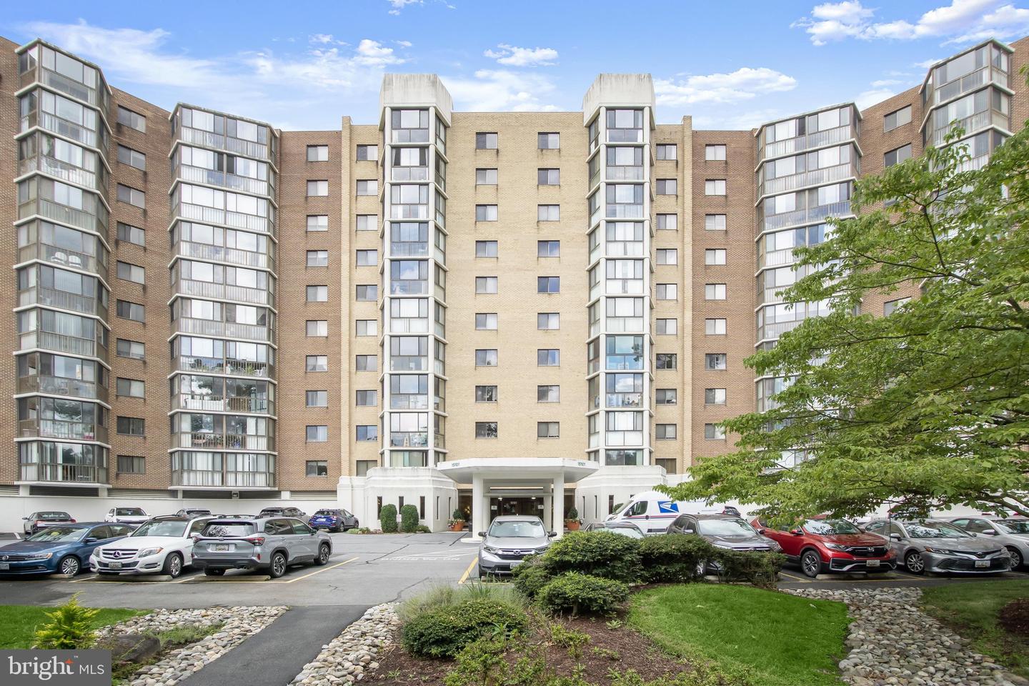 15101 Interlachen Dr #1-618 Property Photo 43