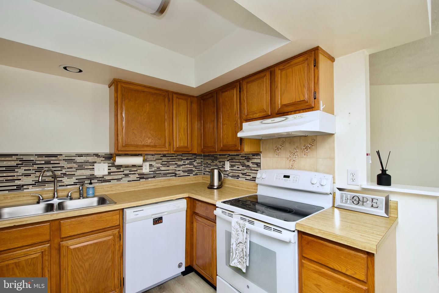 12506 Post Creek Pl Property Photo 6
