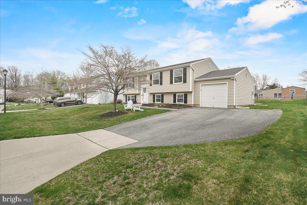 10144 Peanut Mill Dr Property Photo 3
